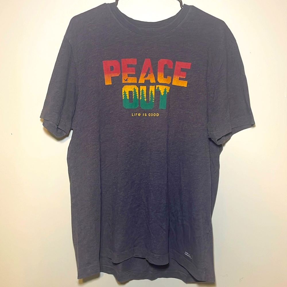 Life is Good Mens Peace Out Tee Size Large